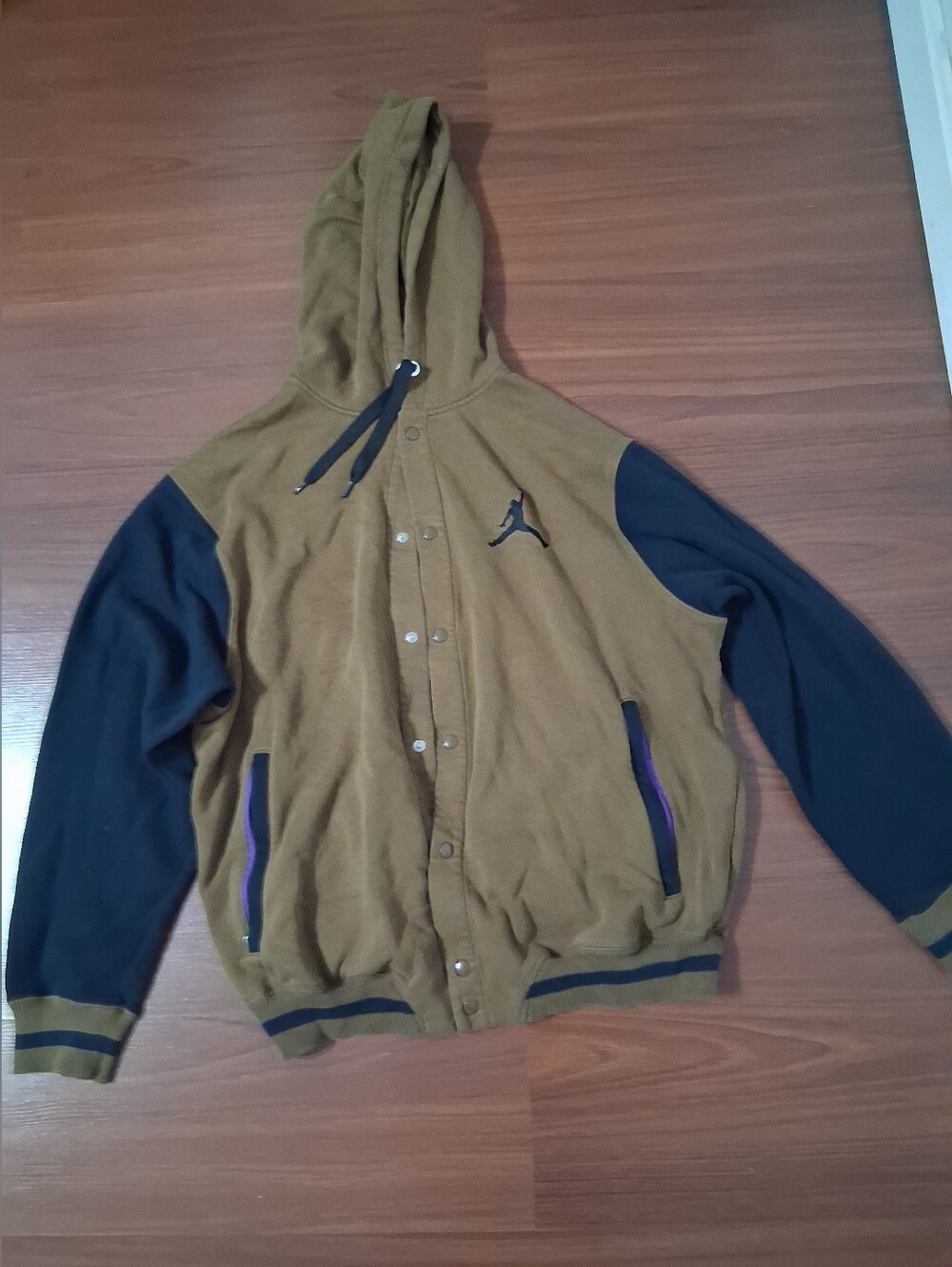 Jordan Hooded Bomber Jacket in Olive Green & Black